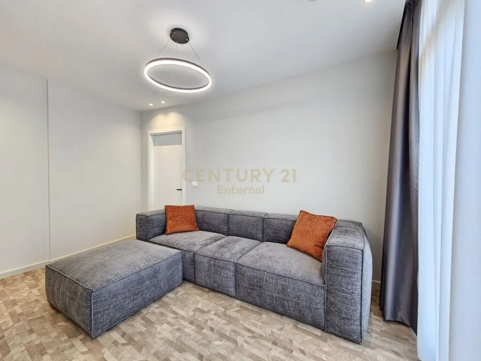 𝐓𝐢𝐫𝐚𝐧𝐞, 𝐣𝐞𝐩𝐞𝐭 𝐦𝐞 𝐪𝐞𝐫𝐚 𝐚𝐩𝐚𝐫𝐭𝐚𝐦𝐞𝐧𝐭 𝟏+𝟏 𝐊𝐚𝐭𝐢 𝟗, 𝟕𝟏 𝐦² 𝟏.𝟐𝟎𝟎 € (𝐋𝐢𝐪𝐞𝐧𝐢 𝐢 𝐓𝐢𝐫𝐚𝐧ë𝐬)