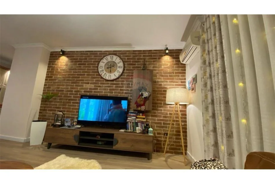 Tirane, jepet me qera apartament 2+1 Kati 2, 115 m² 750 € (Don Bosko)