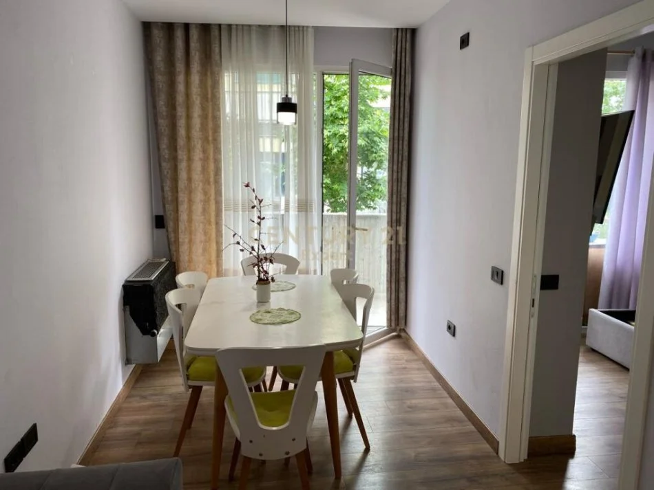 𝐓𝐢𝐫𝐚𝐧𝐞, 𝐬𝐡𝐢𝐭𝐞𝐭 𝐚𝐩𝐚𝐫𝐭𝐚𝐦𝐞𝐧𝐭 𝟑+𝟏 𝐊𝐚𝐭𝐢 𝟐, 𝟏𝟏𝟎 𝐦² 𝟏𝟒𝟎.𝟎𝟎𝟎 € (𝐅𝐫𝐞𝐬𝐤𝐮)