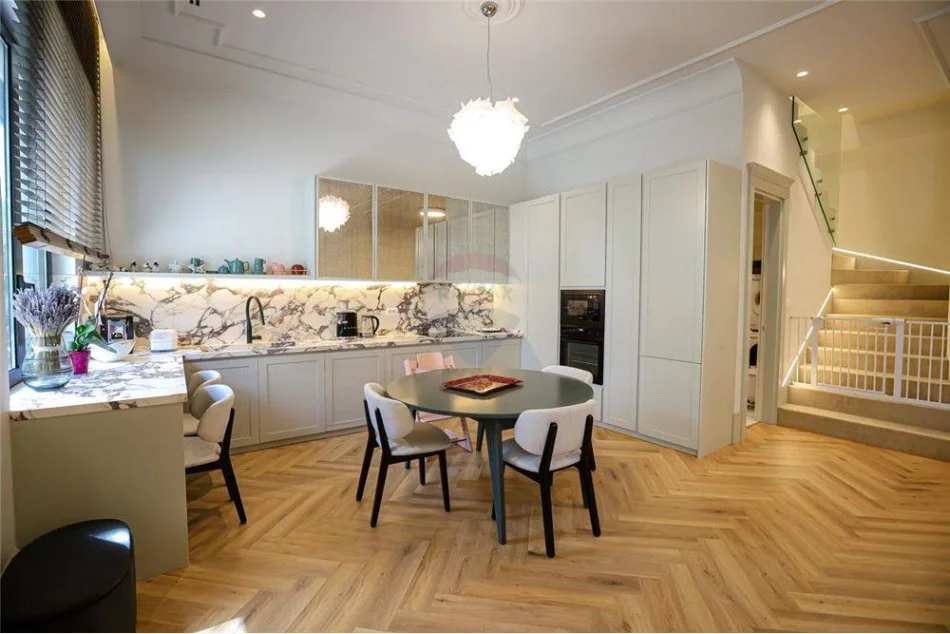 Tirane, shitet apartament Dublex Kati 2, 187 m² 480.000 € (Kodra e Diellit)