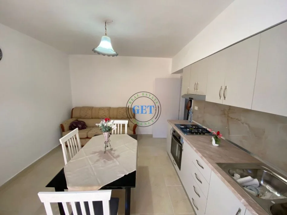 Durres, shitet apartament 1+1+Ballkon Kati 2, 100 m² 55.000 € (Cezma Ferres, Durres)
