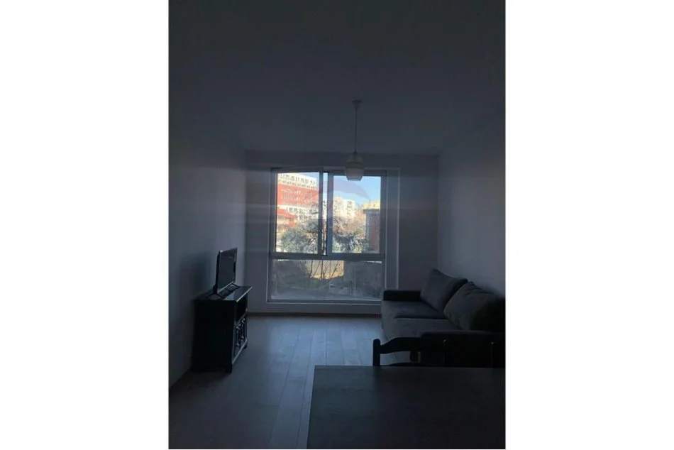 Tirane, jepet me qera apartament 1+1 Kati 2, 75 m² 470 € (Fusha e Aviacionit)