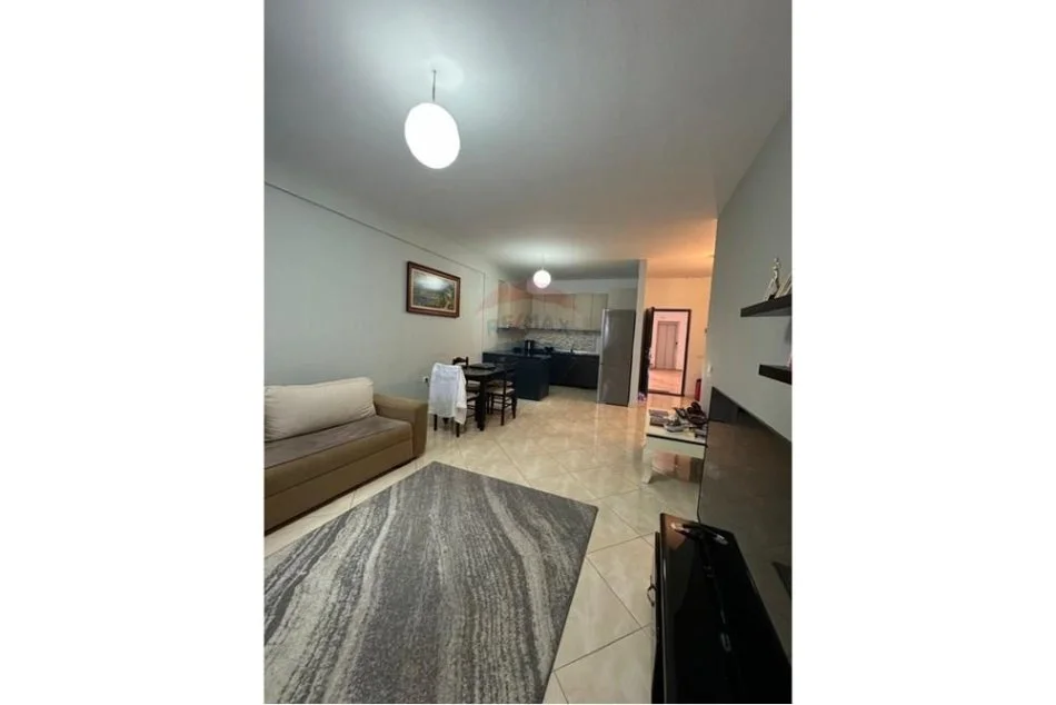 Tirane, shitet apartament 2+1 Kati 2, 100 m² 127.000 € (Astir)