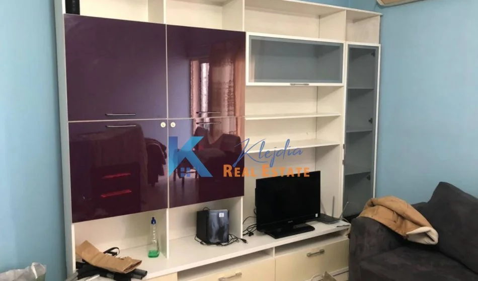 Tirane, jap me qera apartament 2+1+Ballkon Kati 5, 100 m² 550 € (Don Bosko)