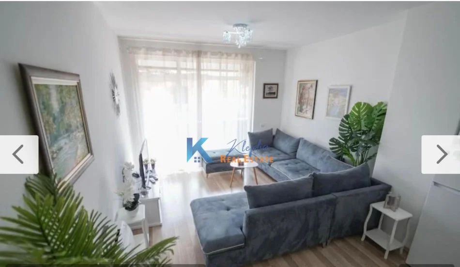 Tirane, jepet me qera apartament 1+1+Ballkon Kati 3, 66 m² 750 € (Qender)