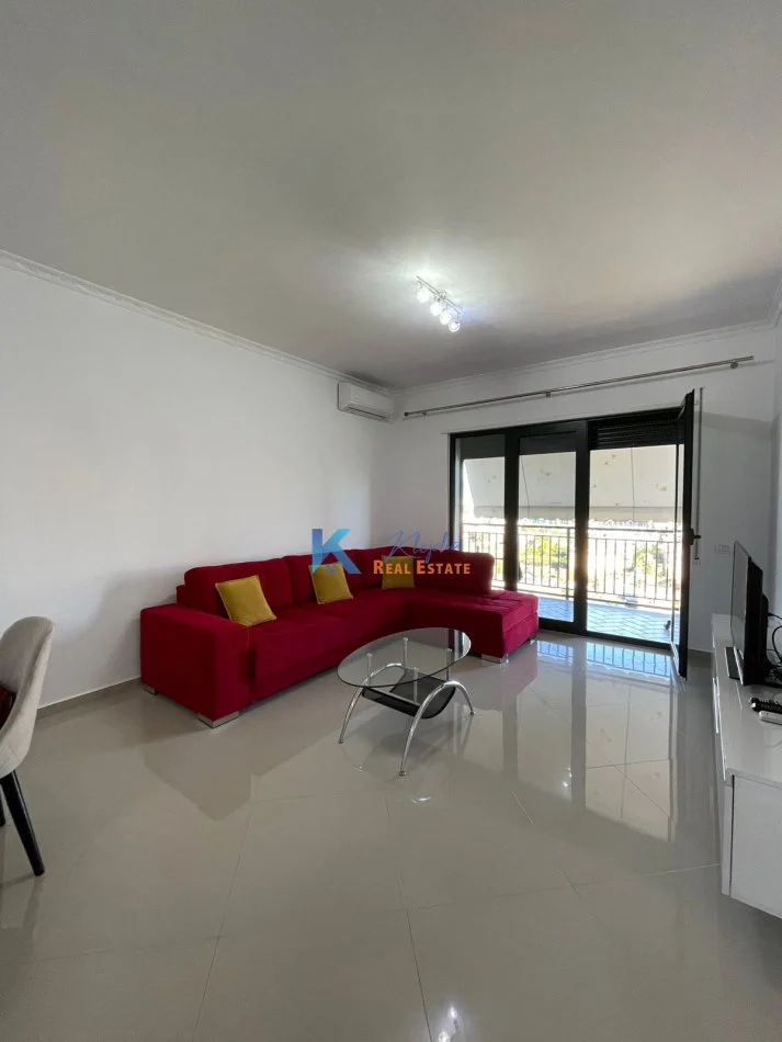 Tirane, jap me qera apartament 1+1+Ballkon Kati 6, 75 m² 450 € (Unaza e Re, Kompleksi Green City)