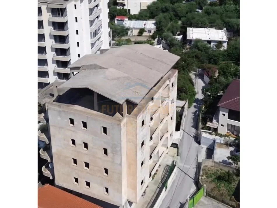 Vlore, shitet Vile , 1.549 m² 1.500.000 € (Lungomare) RV 44280