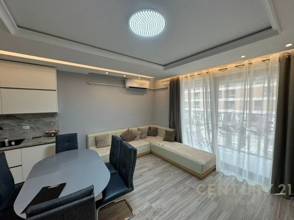 𝐓𝐢𝐫𝐚𝐧𝐞, 𝐬𝐡𝐢𝐭𝐞𝐭 𝐚𝐩𝐚𝐫𝐭𝐚𝐦𝐞𝐧𝐭 𝟑+𝟏 𝐊𝐚𝐭𝐢 𝟏, 𝟏𝟑𝟐 𝐦² 𝟐𝟔𝟎.𝟎𝟎𝟎 € (𝐃𝐨𝐧 𝐁𝐨𝐬𝐜𝐨)