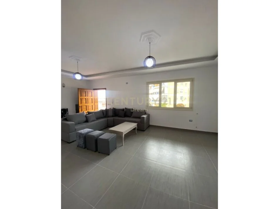 Tirane, jepet me qera apartament 3+1+Ballkon Kati 2, 110 m² 450 € (Rruga e Kokonozeve Tirana, Albania)