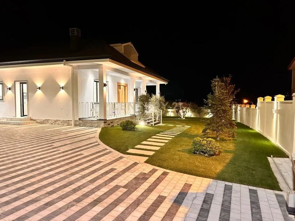 𝐓𝐢𝐫𝐚𝐧𝐞, 𝐣𝐞𝐩𝐞𝐭 𝐦𝐞 𝐪𝐞𝐫𝐚 𝐕𝐢𝐥𝐞 𝟒+𝟏 , 𝟏𝟖𝟗 𝐦² 𝟑.𝟎𝟎𝟎 € (𝐌𝐮𝐥𝐥𝐞𝐭)