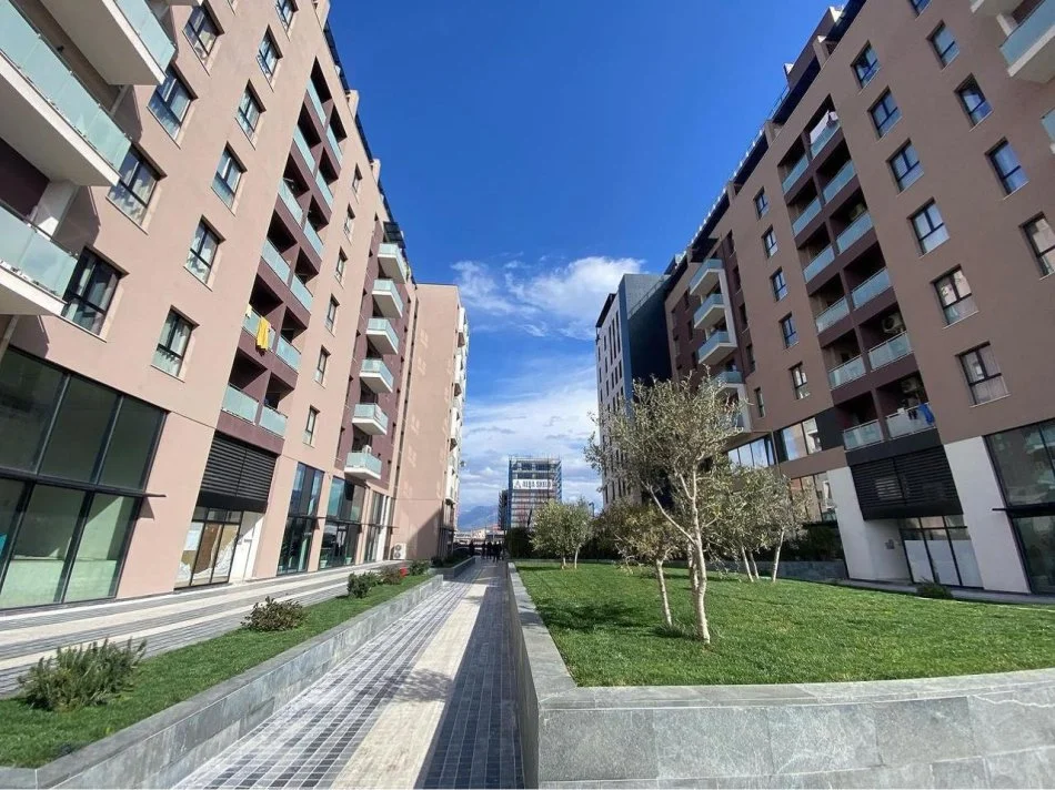 Tirane, shitet apartament 3+1+Ballkon Kati 1, 118 m² 155.000 € (29 nentori)