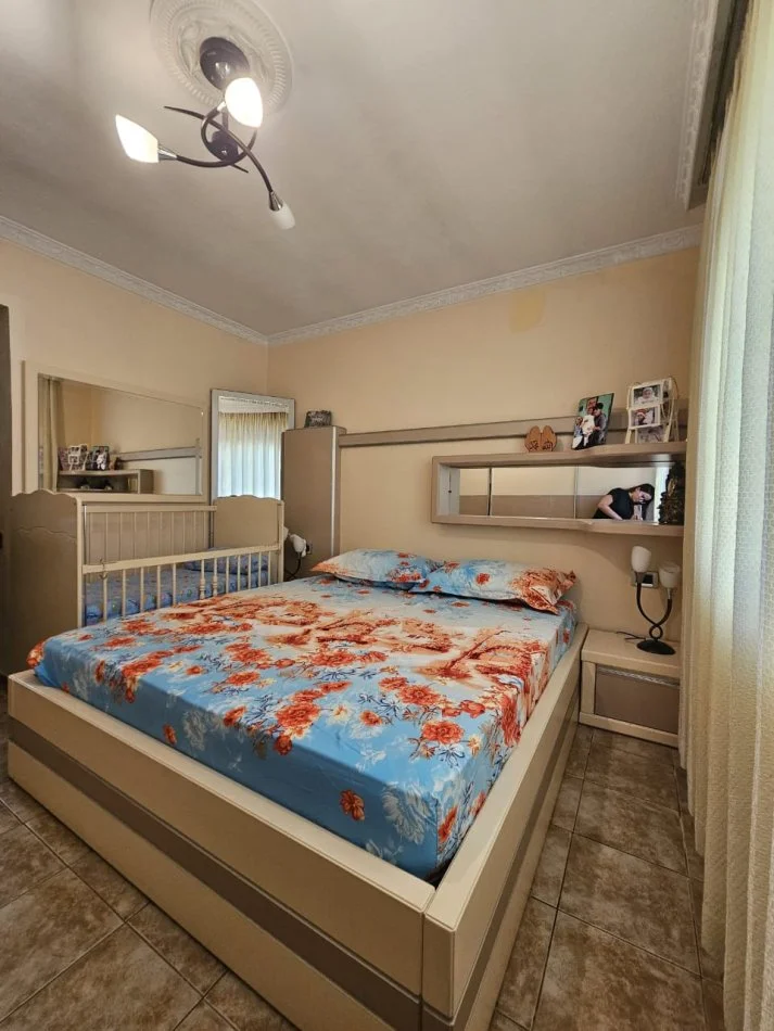 Tirane, shitet apartament 2+1 Kati 1, 75 m² 77.000 € 