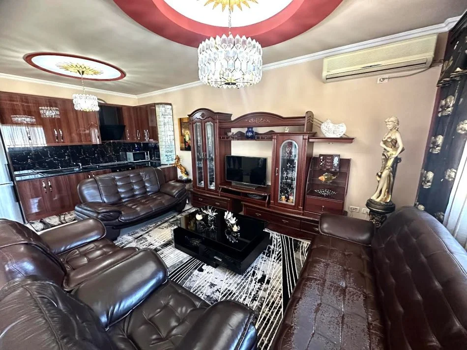 Tirane, shitet apartament 2+1+Ballkon Kati 7, 97 m² 195.000 € (ish hipoteka)