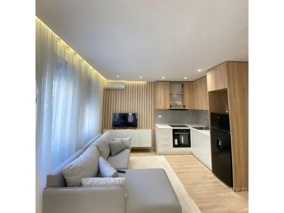 Tirane, shitet apartament 1+1+Ballkon Kati 2, 55 m² 120.000 € (Rruga Frang Bardhi)