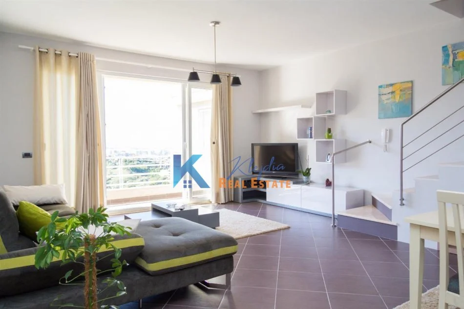 Tirane, jap me qera apartament 2+1+Ballkon Kati 3, 140 m² 1.000 € (Rezidenca Kodra e Diellit 1)