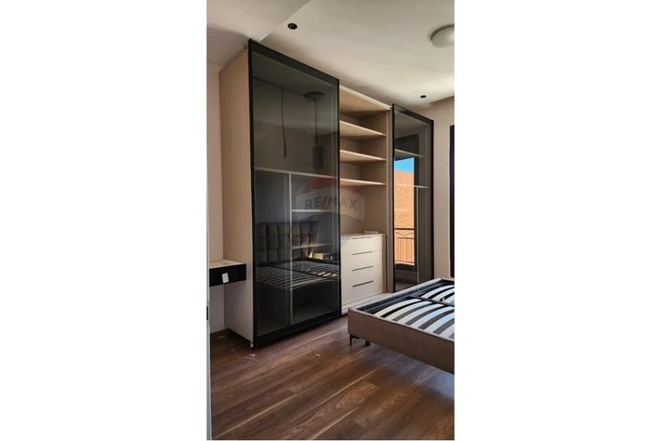 Tirane, jepet me qera apartament 2+1 Kati 8, 115 m² 1.250 € (Delijorgji)