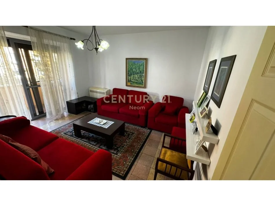 Tirane, shitet apartament 1+1 Kati 3, 63 m² 130.000 € (Rruga e Kavajes)