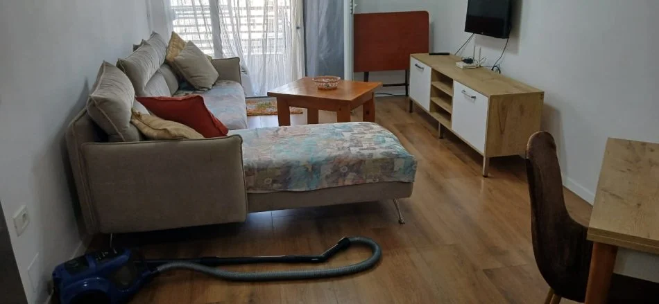 Shqiperi, jap me qera apartament 1+1+Ballkon Kati 5, 60 m² 600 € (21 Dhjetori)