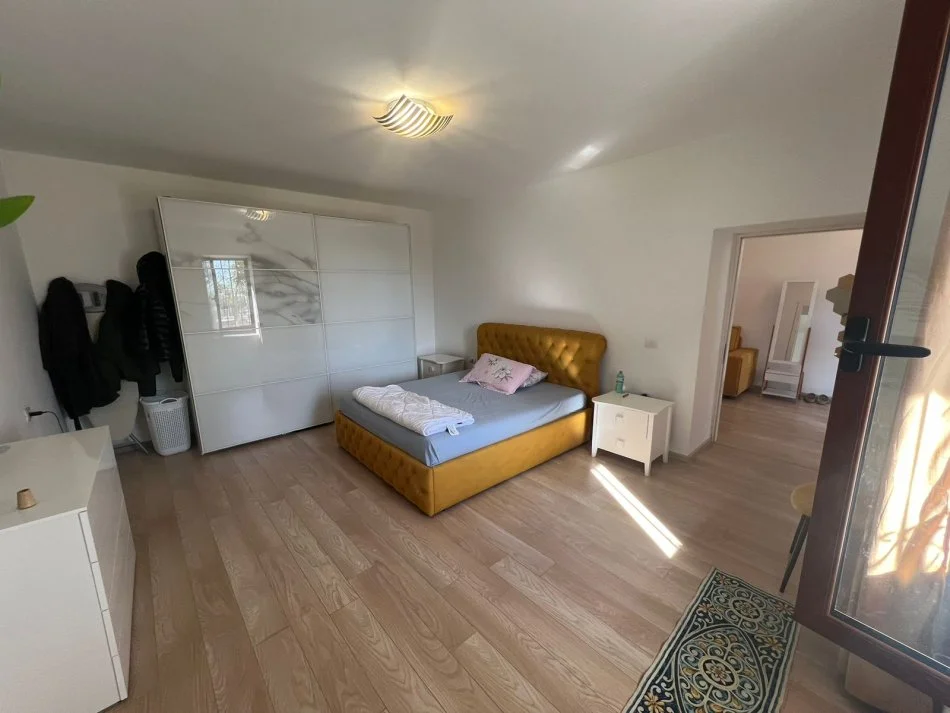 Durres, jepet me qera apartament 2+1 Kati 1, 90 m² 500 €