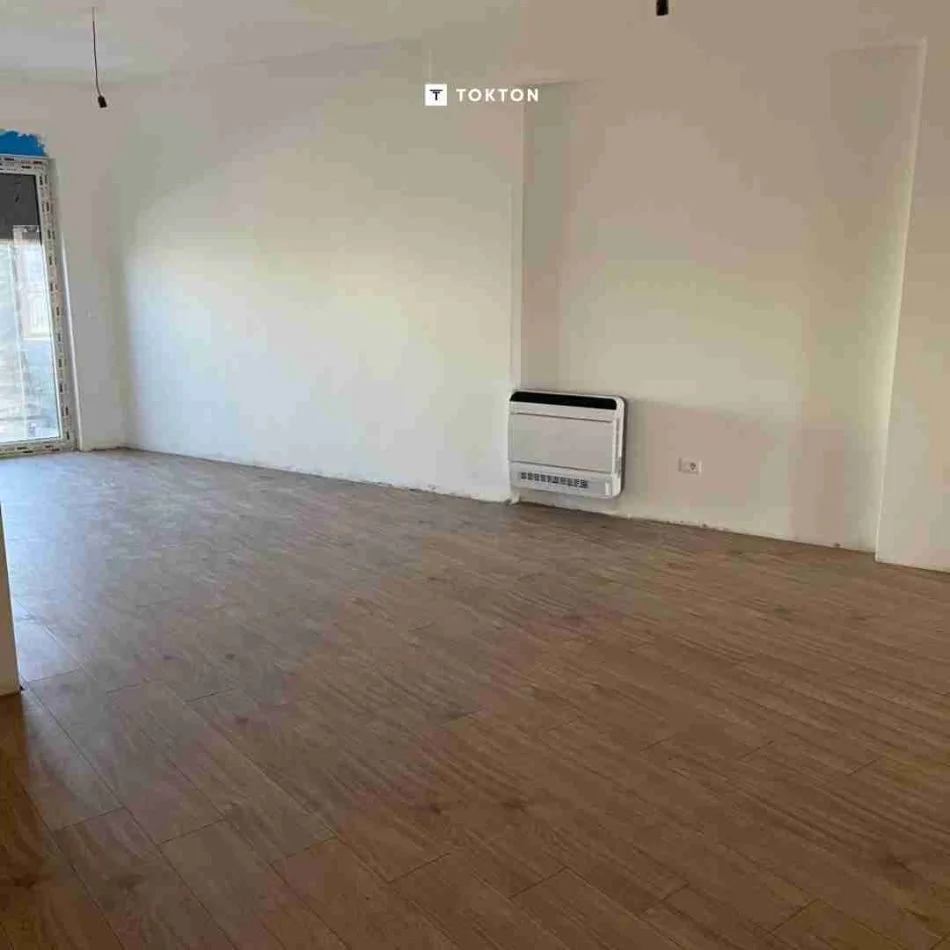 Tirane, jepet me qera apartament 3+1+Ballkon Kati 4, 148 m² 500 € (JORDAN MISJA)