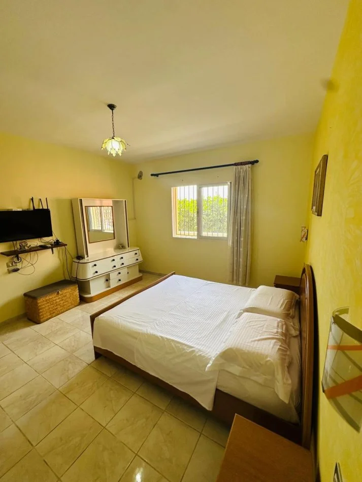 Vlore, jepet me qera shtepi 2+1 Kati 1, 70 m² 250 € (7 Pallatet) RV46464