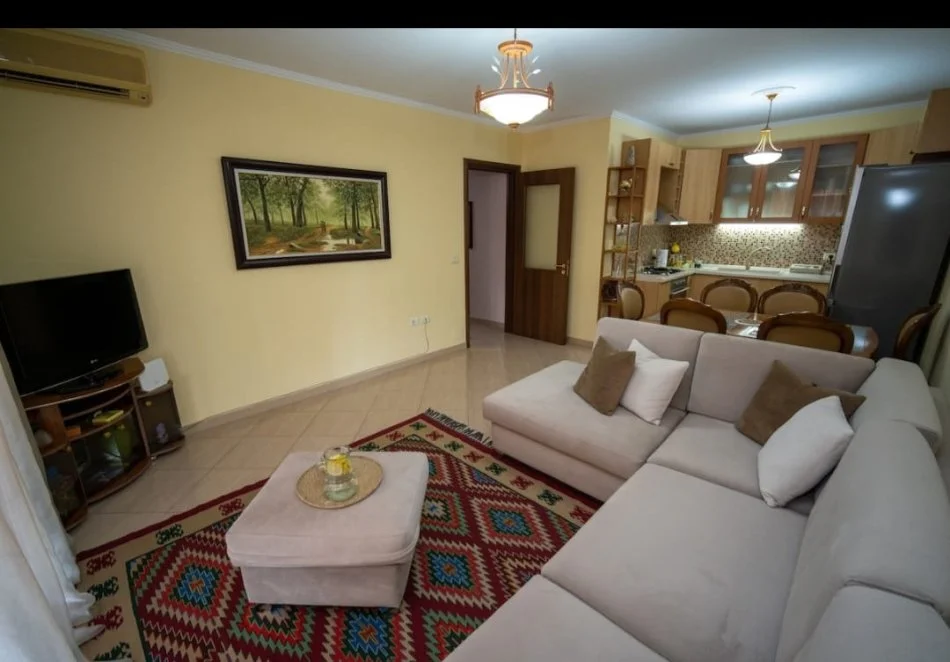 Tirane, jepet me qera apartament 1+1+Ballkon Kati 6, 70 m² 500 € (Rruga Jordan Misja)