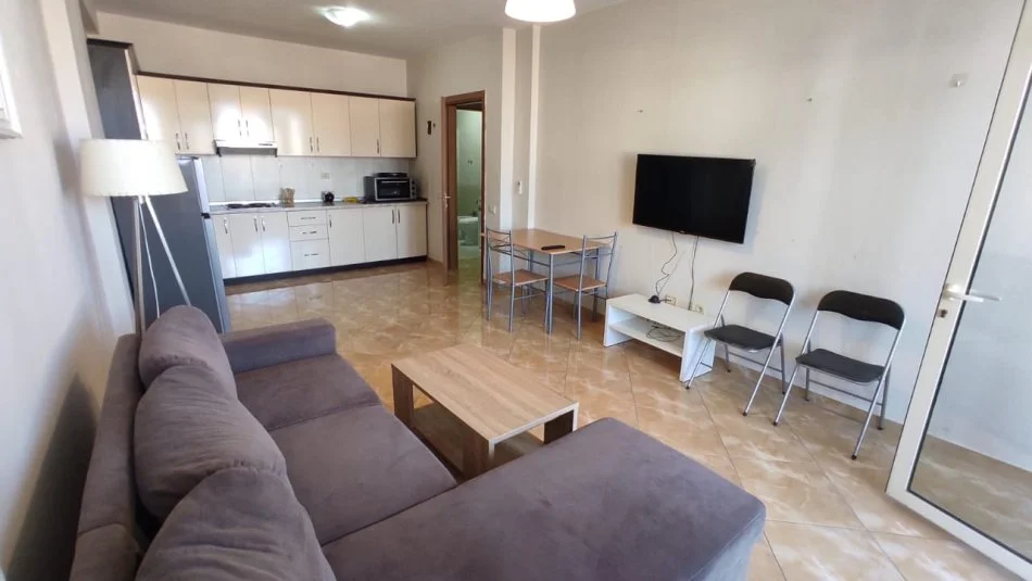 Tirane, jepet me qera apartament 1+1+Ballkon Kati 7, 70 m² 390 € (Shkolla e Baletit, prane Tregut Elektrik)