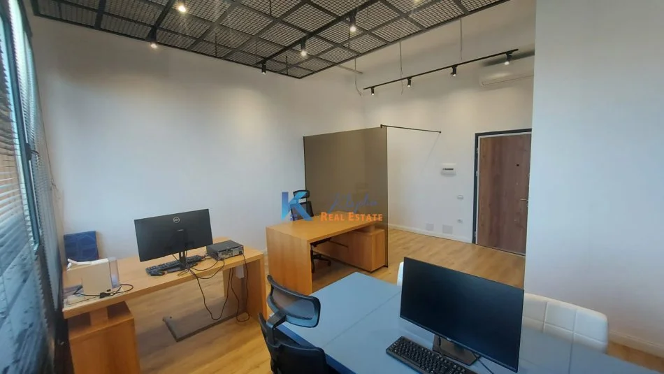 Tirane, shitet zyre Kati 1, 42 m² 126.000 € (KOMPLEKSI ASL)