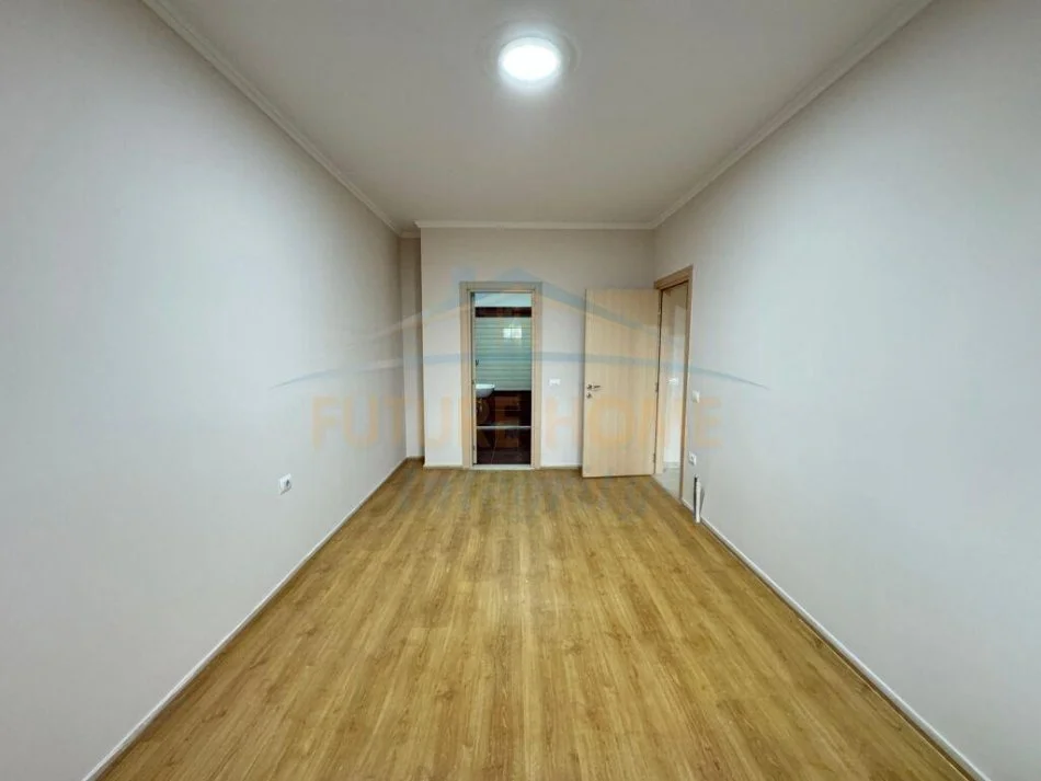 Tirane, shitet apartament 2+1 Kati 1, 115 m² 168.000 € (Kinostudio)