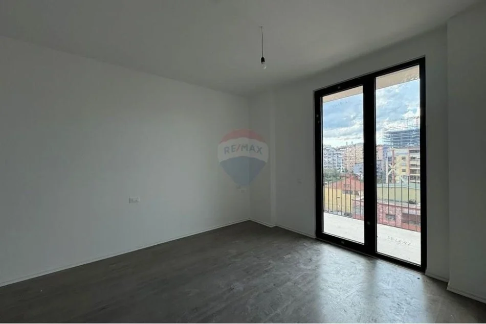 Tirane, jepet me qera apartament 1+1 Kati 6, 93 m² 1.300 € (Kompleksi Dinamo)