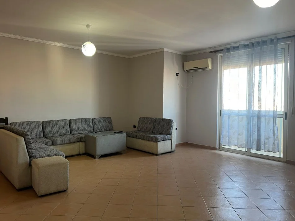 Durres, shitet apartament 1+1+Ballkon Kati 7, 80 m² 79.000 € (Lagja 13, Prane Hekurudhes)