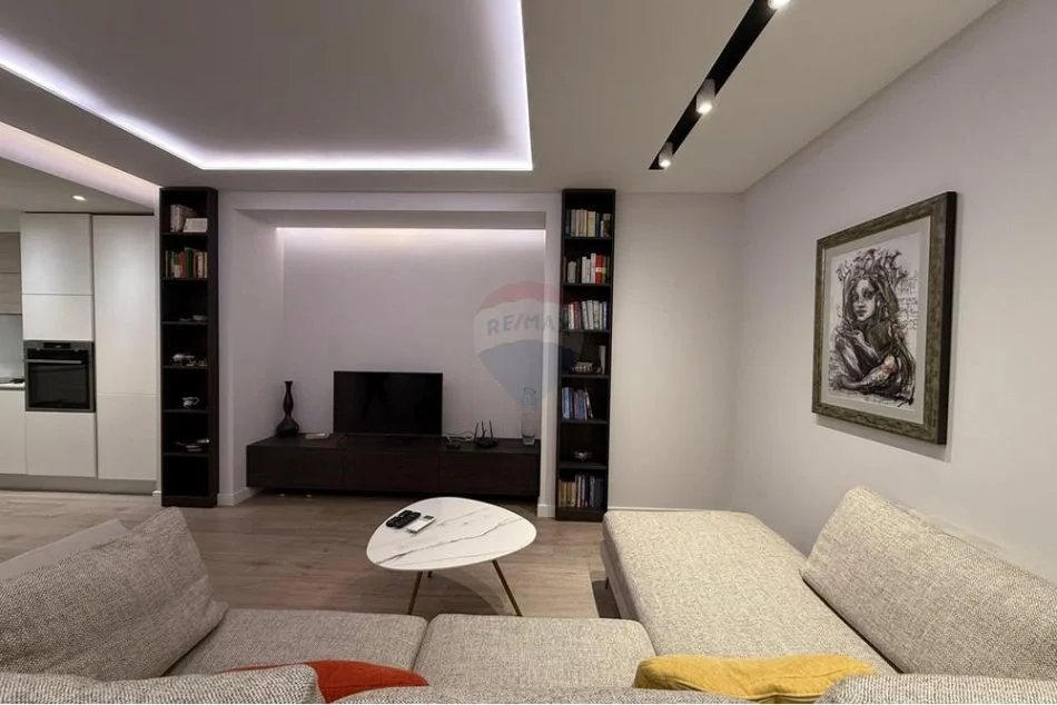 Tirane, jepet me qera apartament 2+1 Kati 2, 104 m² 1.200 € (Libri Universita)