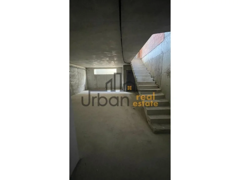 Shitet, Vilë 4 Katëshe, Pranë TEG, Tiranë - 800.000€ |350m²