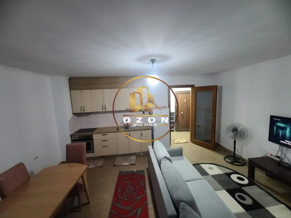 Tirane, shitet 2+1 Kati 1, 175.000 € 