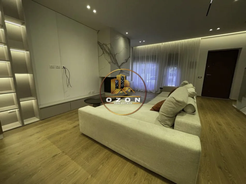 Tirane, jepet me qera Vile 3+1 Kati 3, 201 m² 3.000 € (teg)