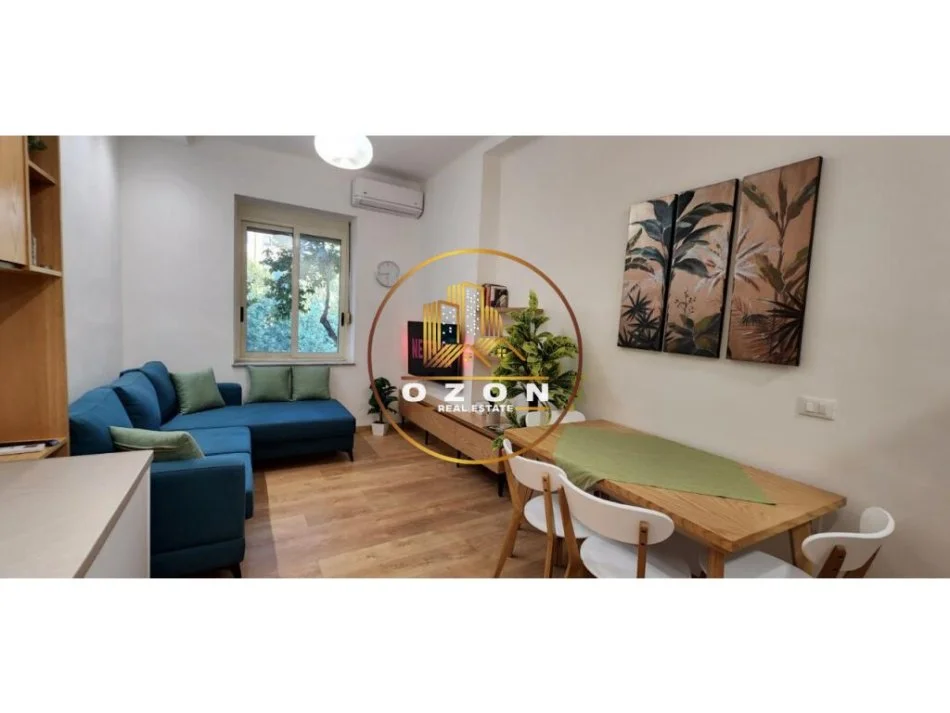 Tirane, shitet apartament 2+1 Kati 2, 75 m² 200.000 €