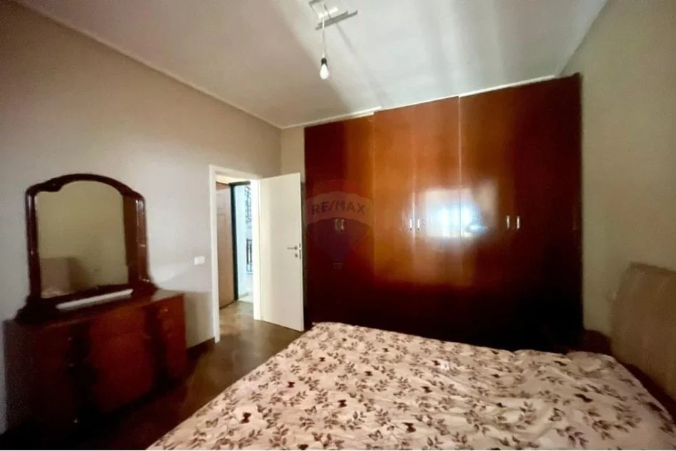 Tirane, jepet me qera apartament 2+1 Kati 3, 90 m² 350 € (Kamez)
