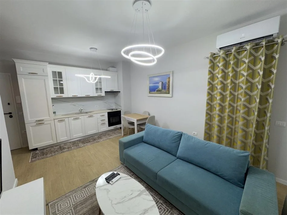 Tirane, jap me qera apartament 1+1+Ballkon Kati 5, 70 m² (Rruga Bardhyl, afer bar Oslo)