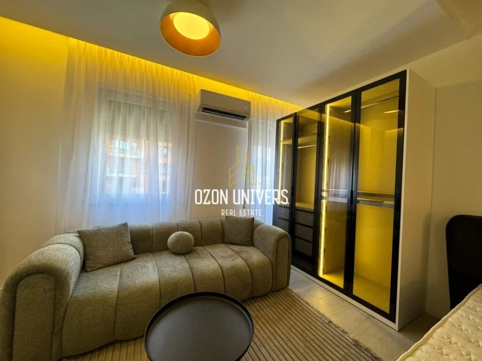 Tirane, jepet me qera garsonier 1+1 Kati 5, 38 m² 500 € (Komuna e Parisit)