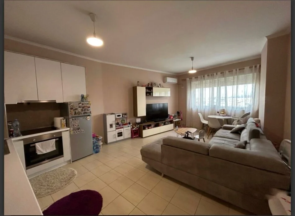 Tirane, jepet me qera apartament 1+1 Kati 12, 70 m² 550 € (Kompleksi Panorama)