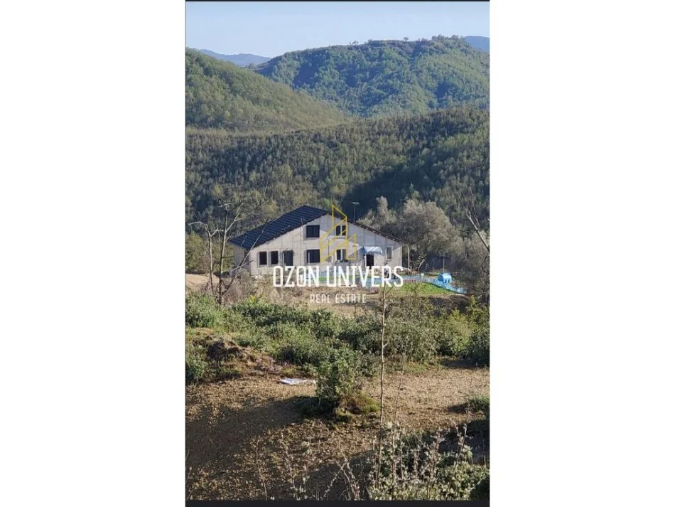 Tirane, shitet toke , 20.000 m² 400.000 € (Vishnje)