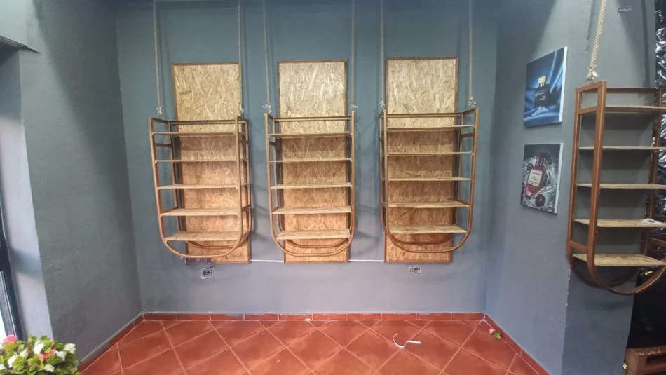 Tirane, jepet me qera ambjent biznesi Kati 0, 45 m² 350 € (Rruga 4 Deshmoret)