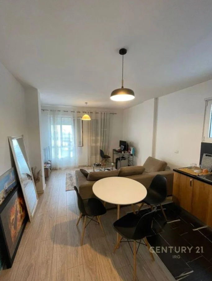 Tirane, shitet apartament 1+1+Ballkon Kati 4, 72 m² 142.000 € (Kopshti Zoologjik, Kompleksi Mateo)