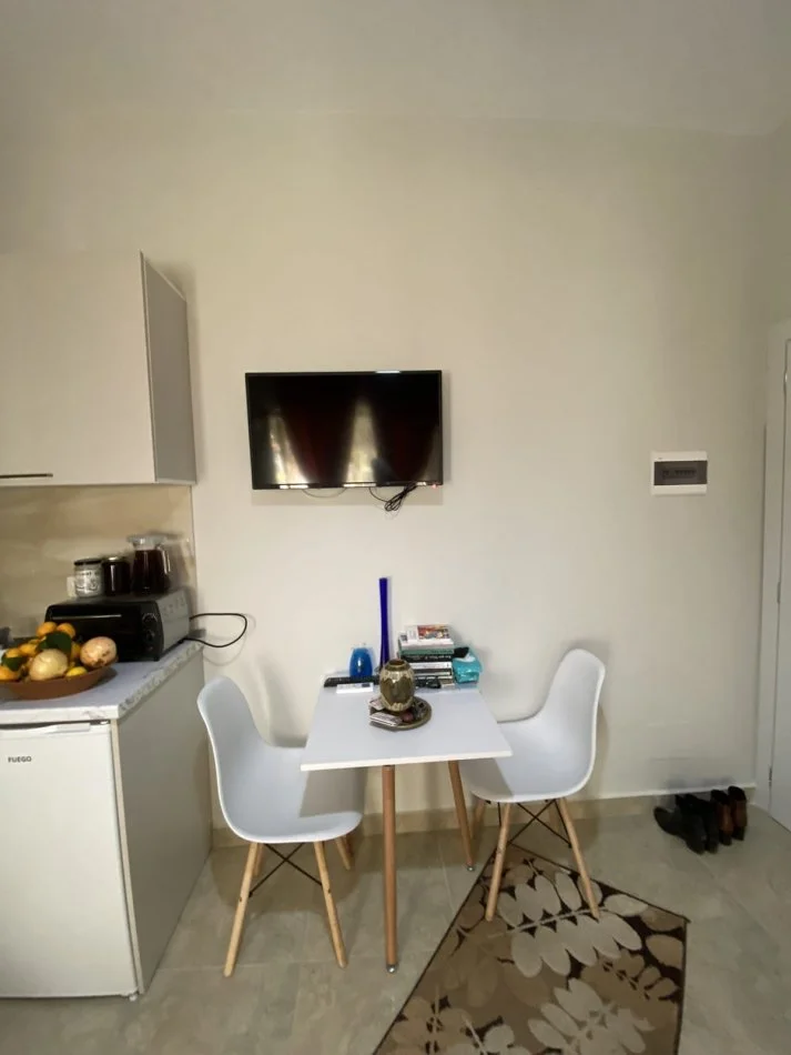 Tirane, jepet me qera 1+1 Kati 1, 30 m² 400 € (Myslym Shyri)