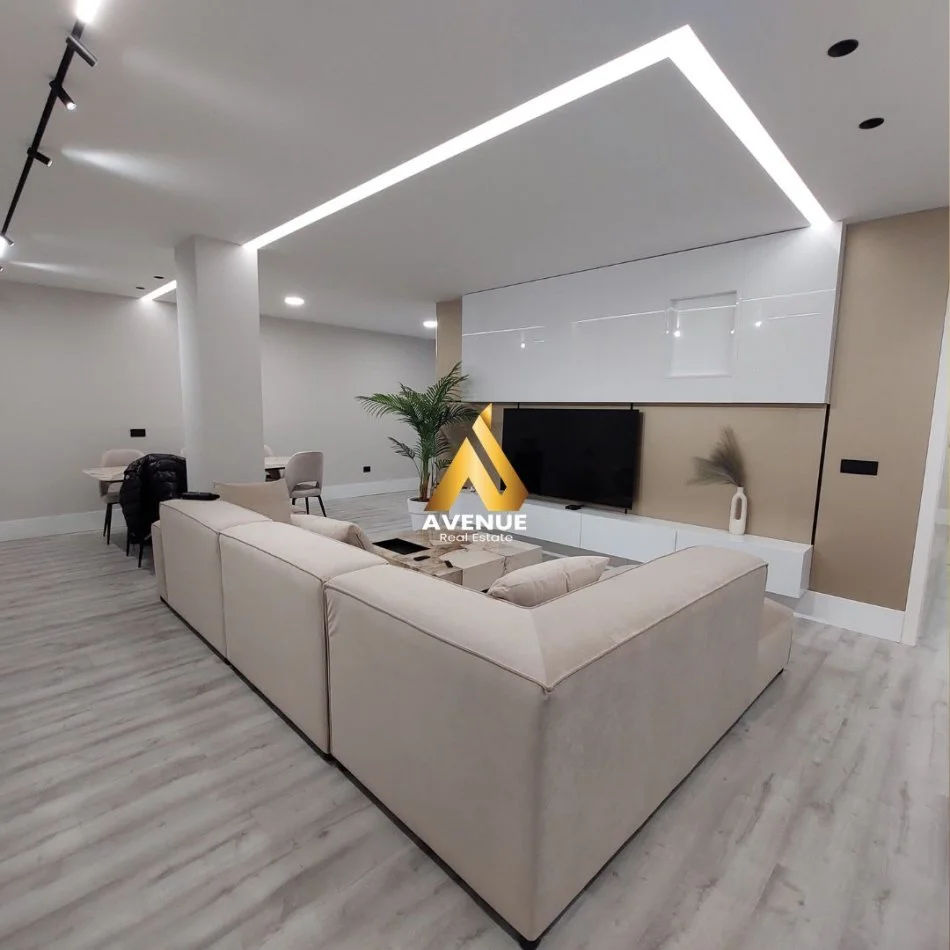 Tirane, jepet me qera apartament 2+1+Aneks+Ballkon Kati 6, 150 m² 2.000 € (vaso pasha)