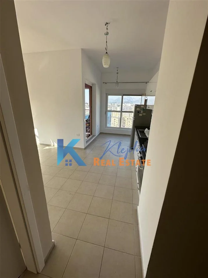 Tirane, jap me qera apartament 1+1+Ballkon Kati 8, 53 m² (Ali Dem, te kompleksi Mangalem)