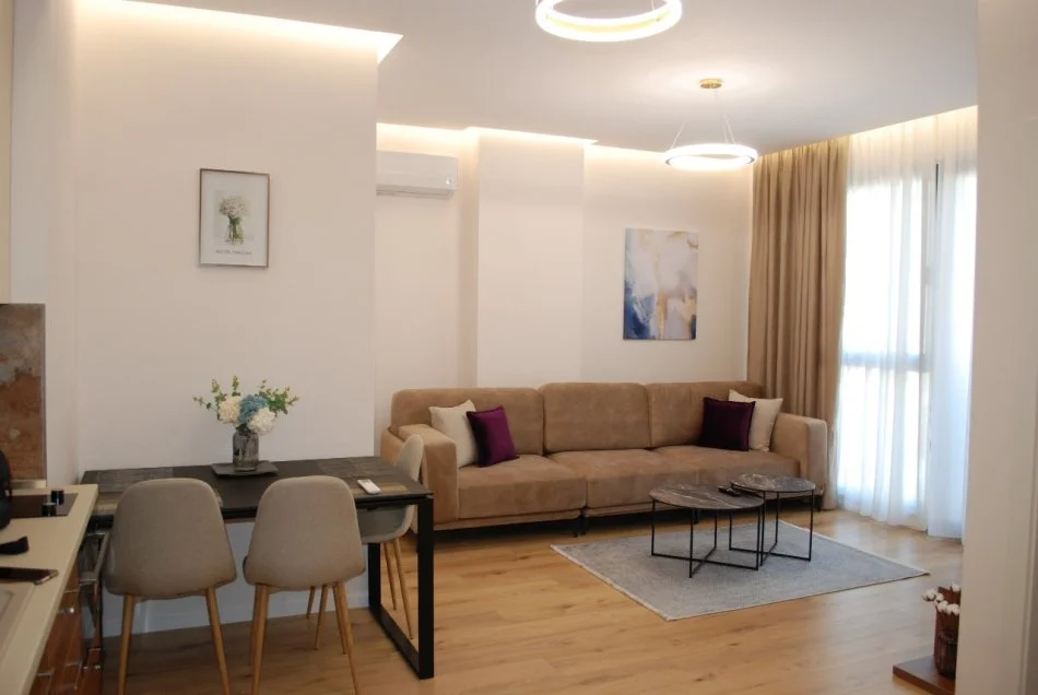 Tirane, jepet me qera apartament 1+1 Kati 5, 70 m² 1.500 € (Rruga e Kosovareve)