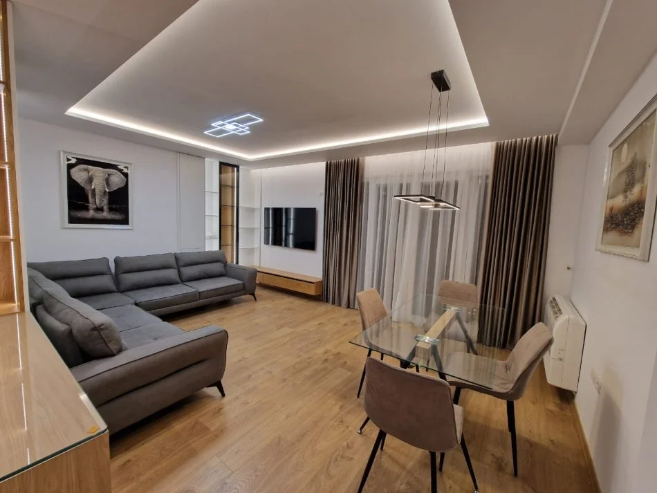 Tirane, jepet me qera apartament 2+1 Kati 3, 115 m² 1.200 € (Kopshti Zoologjik)
