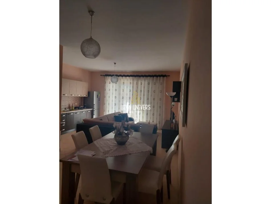 Tirane, shitet apartament 3+1+Ballkon Kati 2, 136 m² 290.000 € (Kopshti Zoologjik)