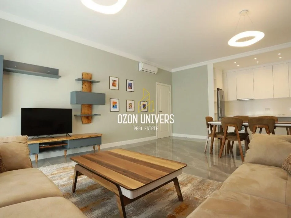 Tirane, jepet me qera apartament 2+1+Ballkon Kati 1, 129 m² 1.400 € (Rezidencë në TEG)